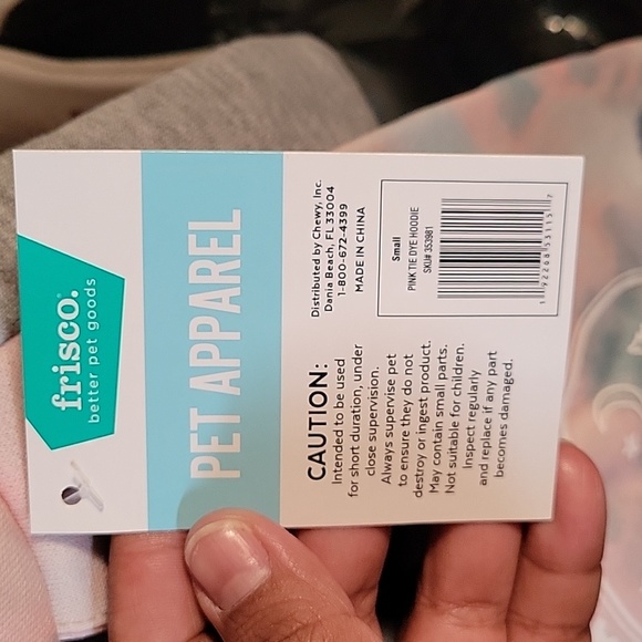 NWT dog or cat hoodie - Picture 3 of 5